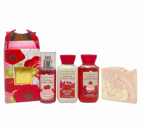 Bath & Body Works Strawberry Pound Cake - The Berry Best Mini Gift Box - Fragrance Mist, Body Wash and Body Lotion with a Himalayan Salts Spring Sample Soap - Travel Size