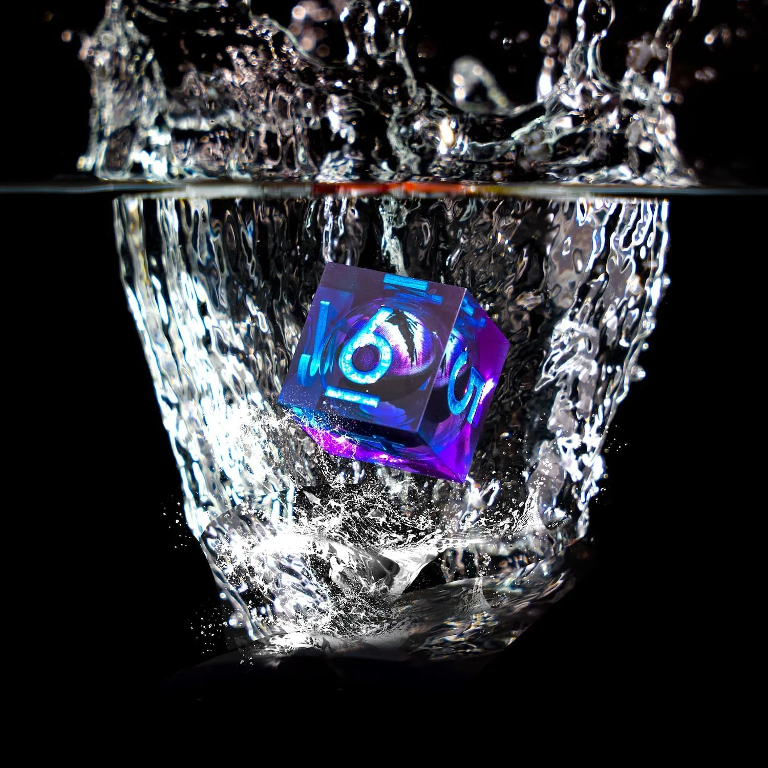 Beholder's Dragon Eye DND Dice Set,Sharp Edge Liquid Core Resin Handmade Cat Eye Dice with Gift Box 7 PCS for Role Playing Dungeons and Dragons Ttrpg(Blue Purple)