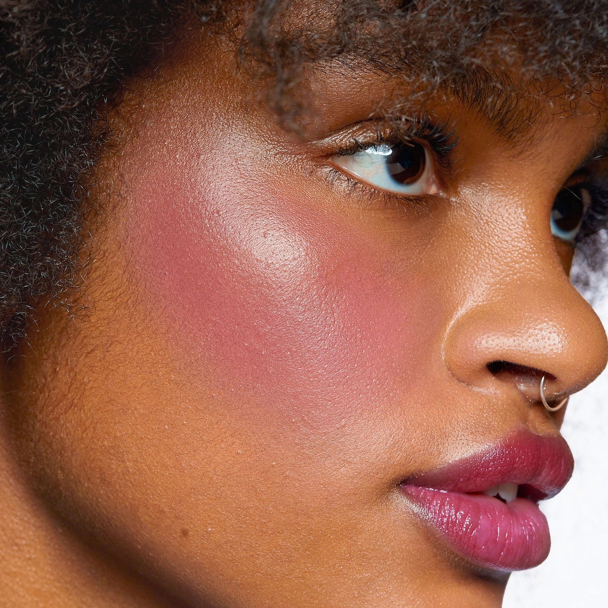 Cream Blush in Very Berry Glow