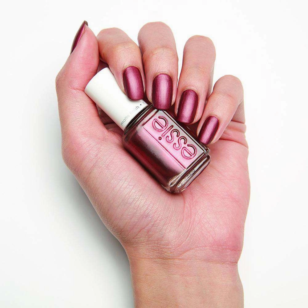 Essie Color  -  Game Theory 651