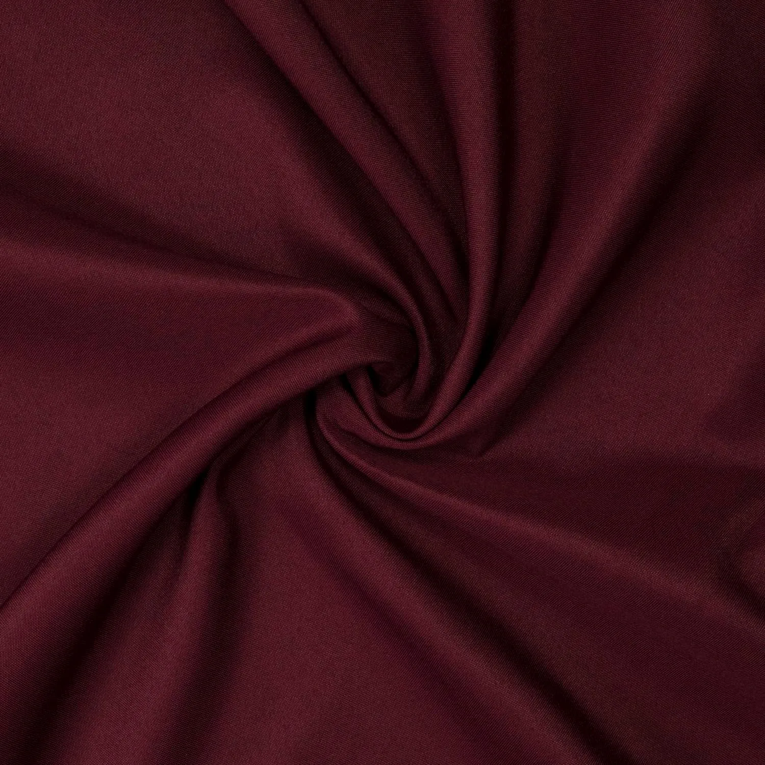 Gee Di Moda Rectangle Tablecloth - 90 x 132 Inch Burgundy Table Cloth for 6 Foot Table with Floor-Length Drop - Heavy Duty Washable Fabric - 6 Ft Buffet Table, Holiday Party, Wedding & Baby Shower