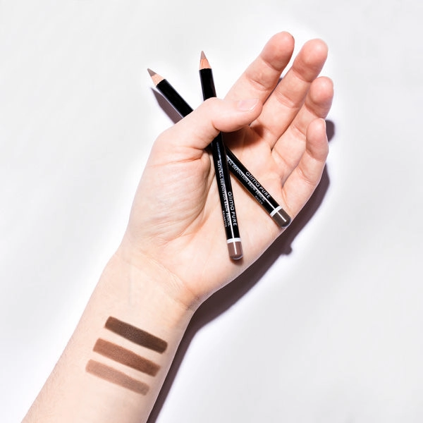 NATURAL DEFINITION BROW PENCIL