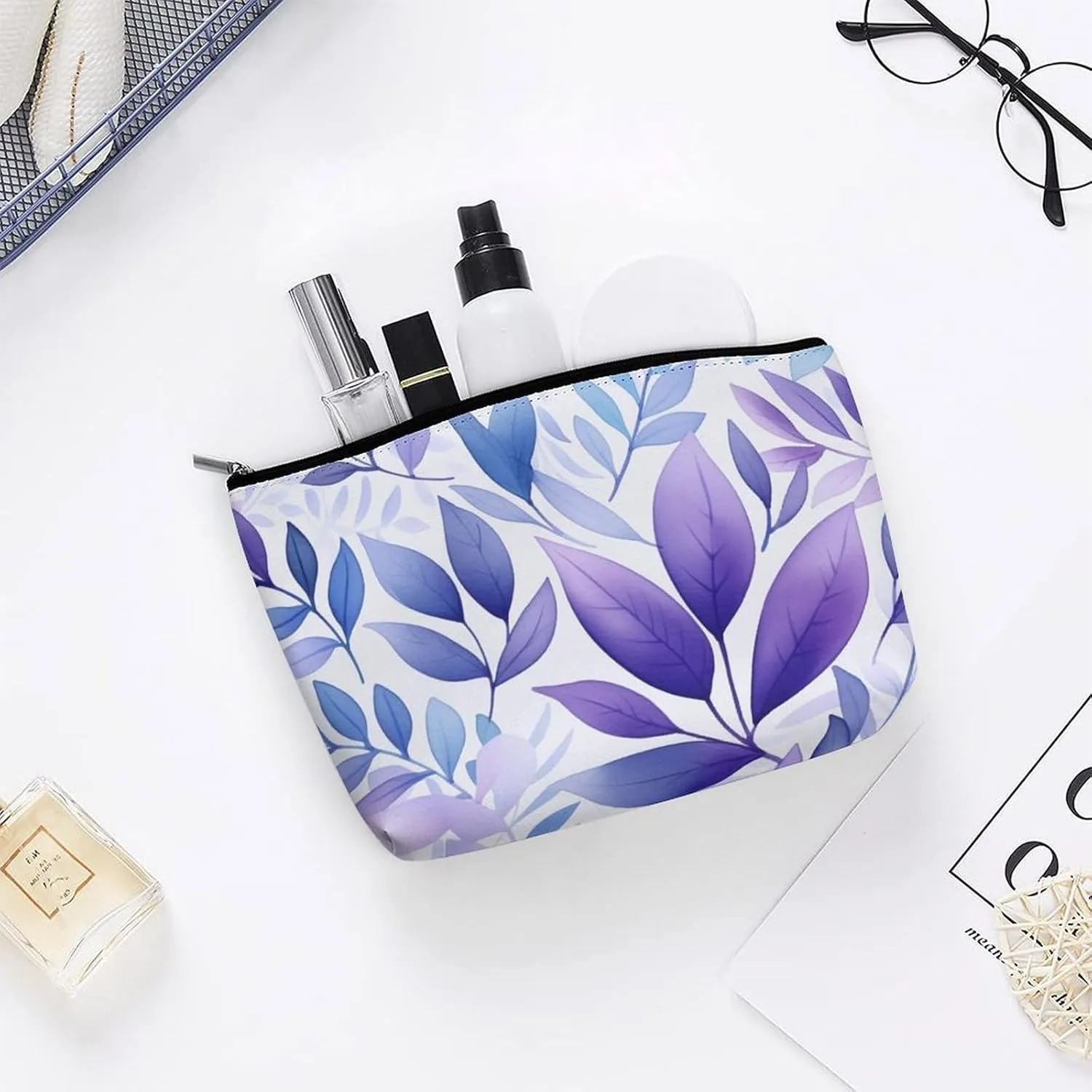 Purple Travel Makeup Bag with Zipper, Purple Leaf Seamless Pattern Leather Makeup pouch Toiletry Bag,Portable Cosmetic Bag,Waterproof Toiletry Bag for Women