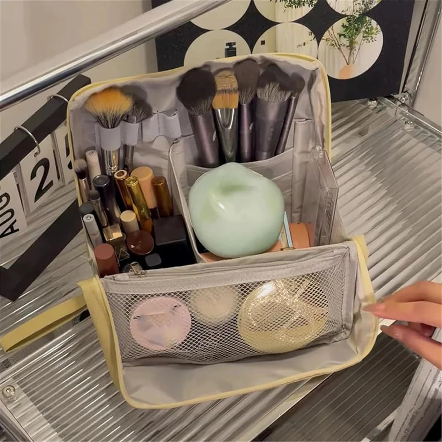 Standing Makeup Bag, Portable, Large Capacity, Doresty Stand up Makeup Bag, Vertical Large Opening Waterproof Multifunctional Make up Bags with Compartments, Travel-Friendly (Purple)