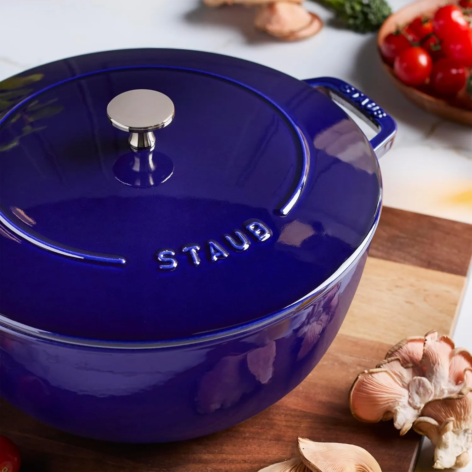 Staub Cast Iron Essential French Oven, Dutch Oven, 5-quart, serves 5-6, Made in France - Dark Blue