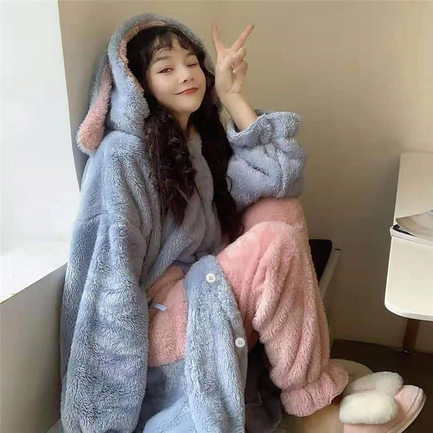 Women's Fuzzy Robe Cute Cartoon Coral Velvet Pajama Robe Soft Comfy Hooded Bathrobe Ladies Sleepwear Housecoat