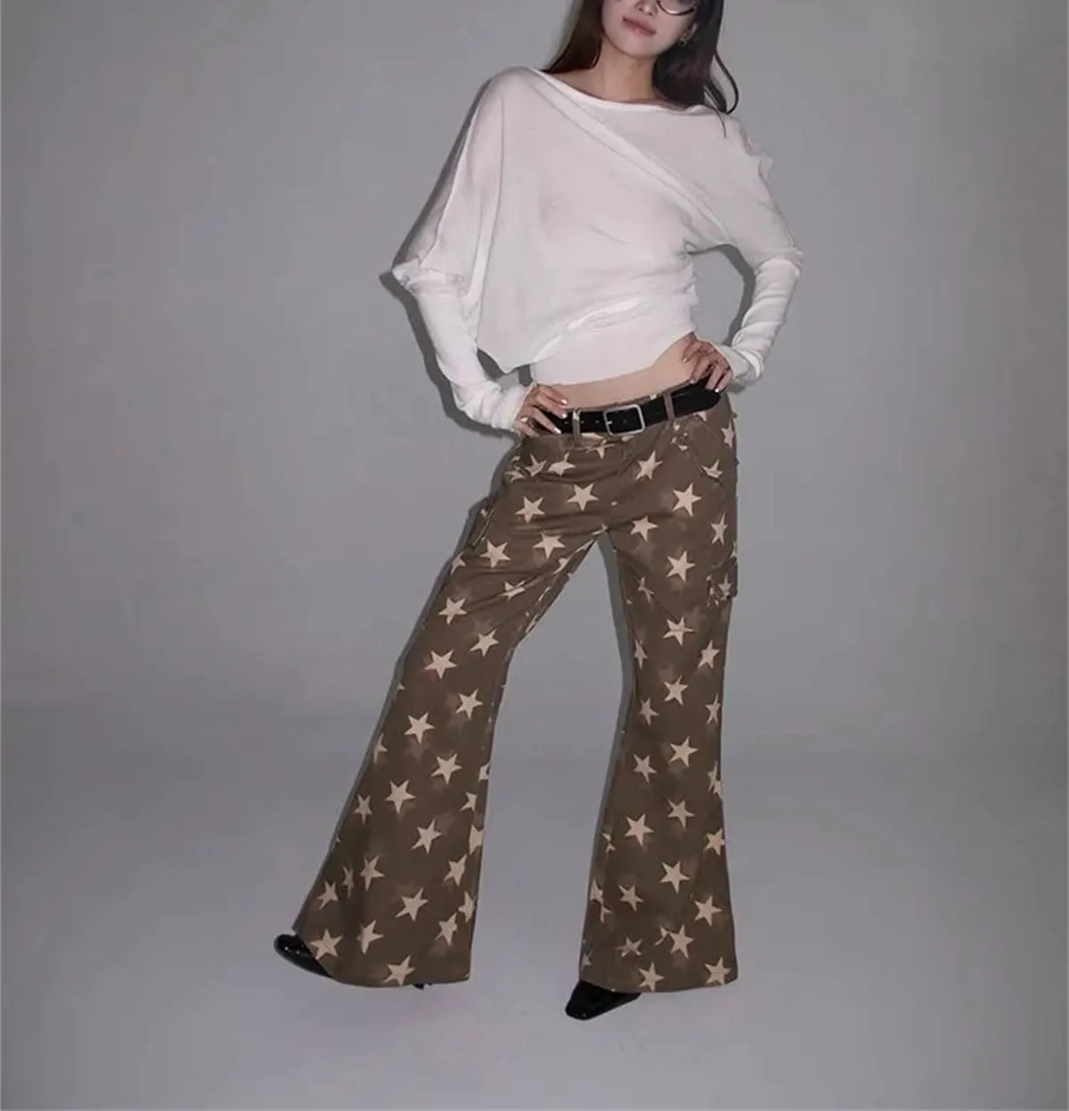 Women's Star Print Brown Jeans - 90S Retro Design & Dual-Button Low Rise for Bootcut Aesthetic