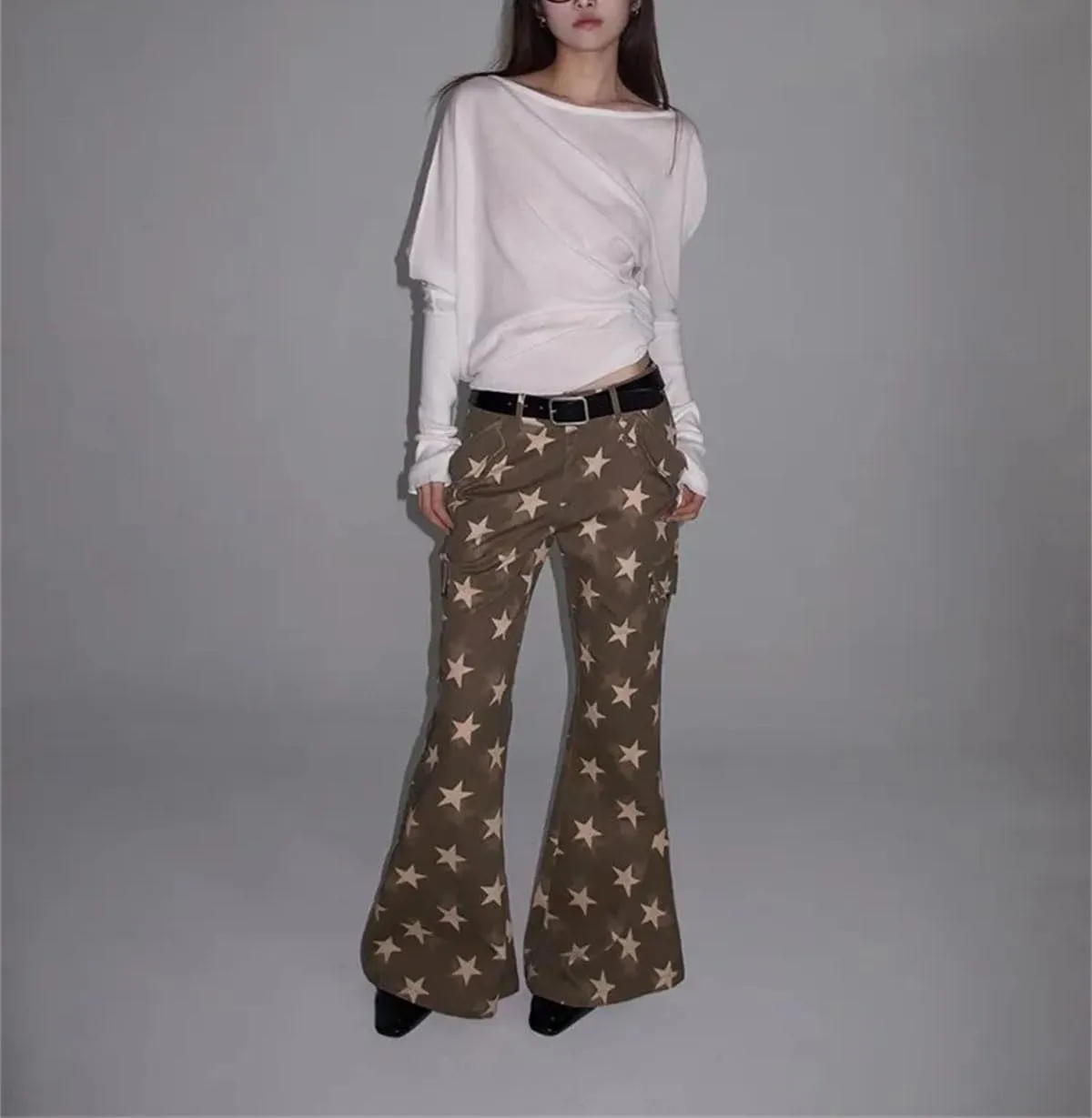 Women's Star Print Brown Jeans - 90S Retro Design & Dual-Button Low Rise for Bootcut Aesthetic